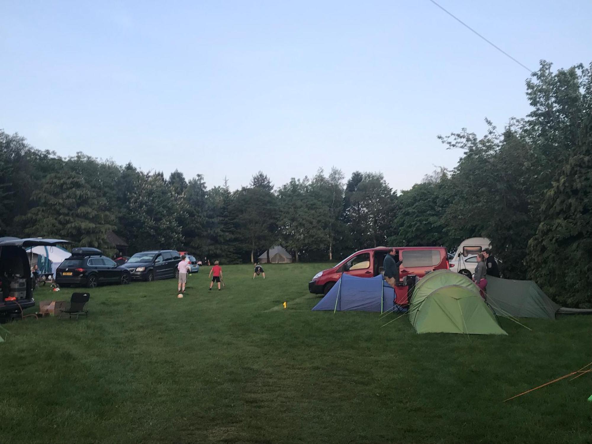 Spacious Bell Tent At Herigerbi Park Lincolnshire Villa Grantham Buitenkant foto